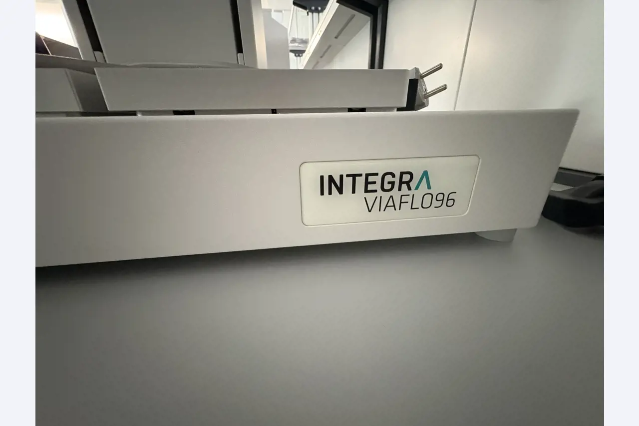 High-quality laboratory and analysis equipment-4