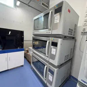 Incubadora com agitação Eppendorf Innova S44i
