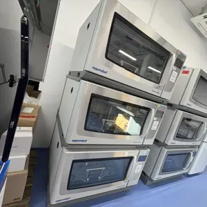 Incubadora com agitação Eppendorf Innova S44i