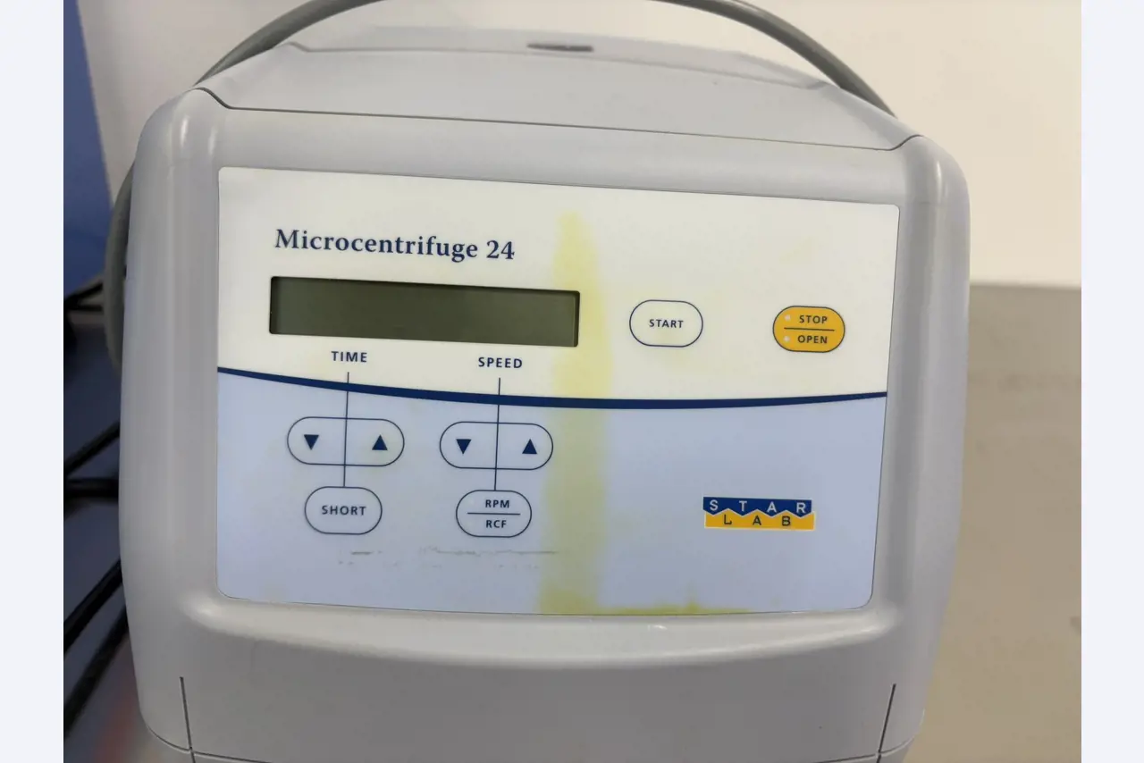 Hochwertige Labor- und Analysegeräte-4