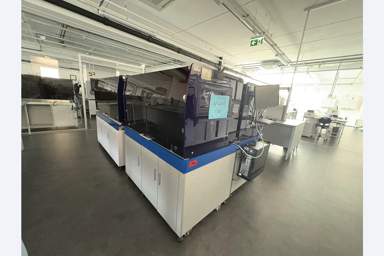 High-quality laboratory and analysis equipment-3
