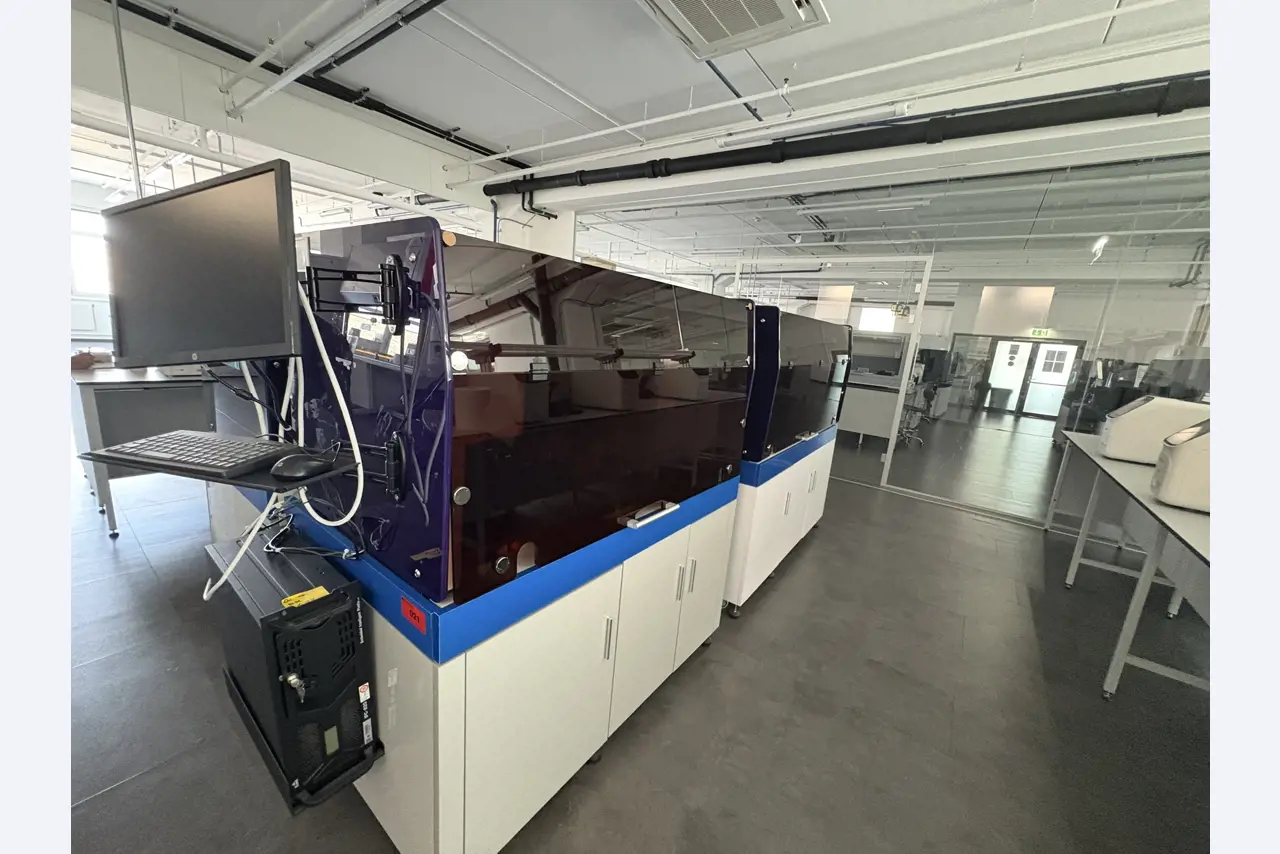 High-quality laboratory and analysis equipment-3