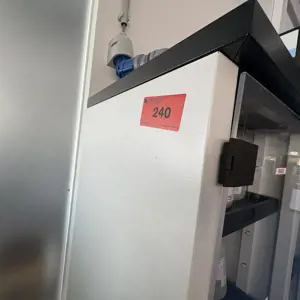 Armário para produtos químicos/armazenamento (ar circulante) Erlab Captair Store