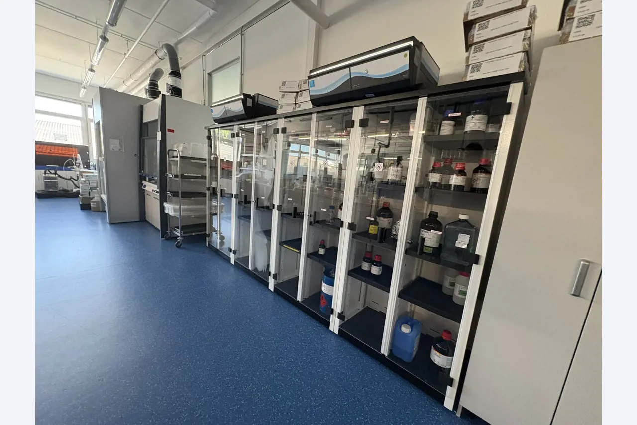 Equipos de laboratorio y análisis de alta calidad-9