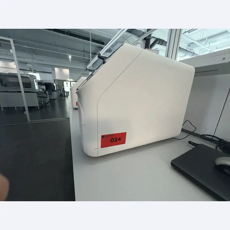 High-quality laboratory and analysis equipment-1