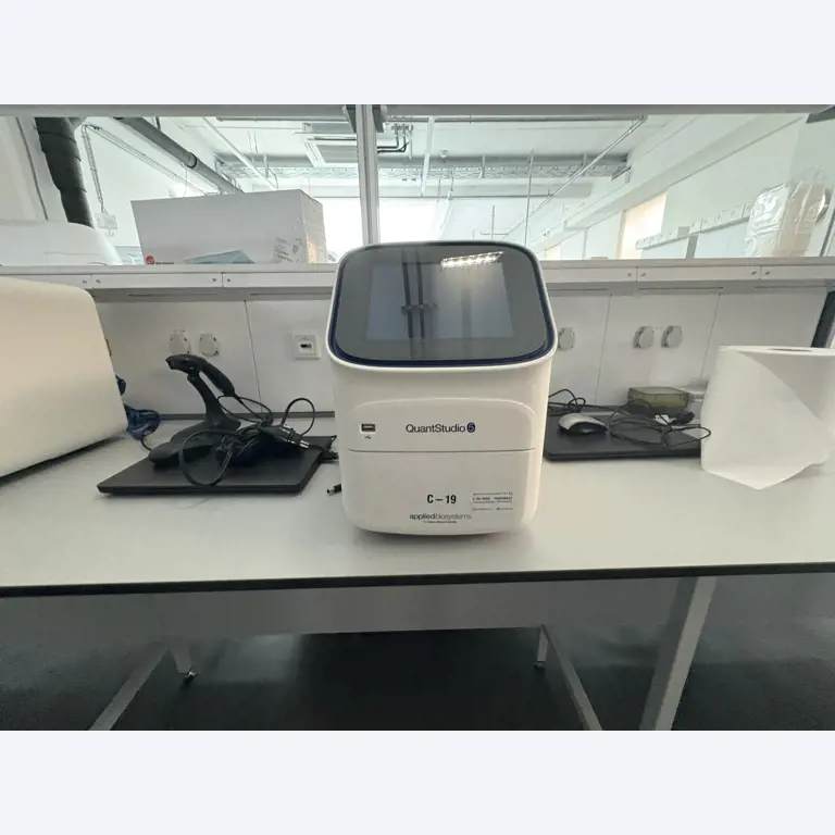 High-quality laboratory and analysis equipment-3