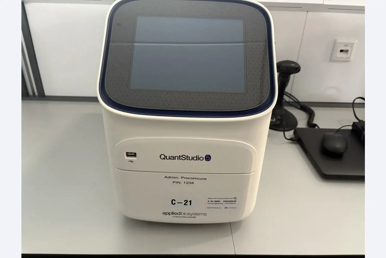 High-quality laboratory and analysis equipment-3