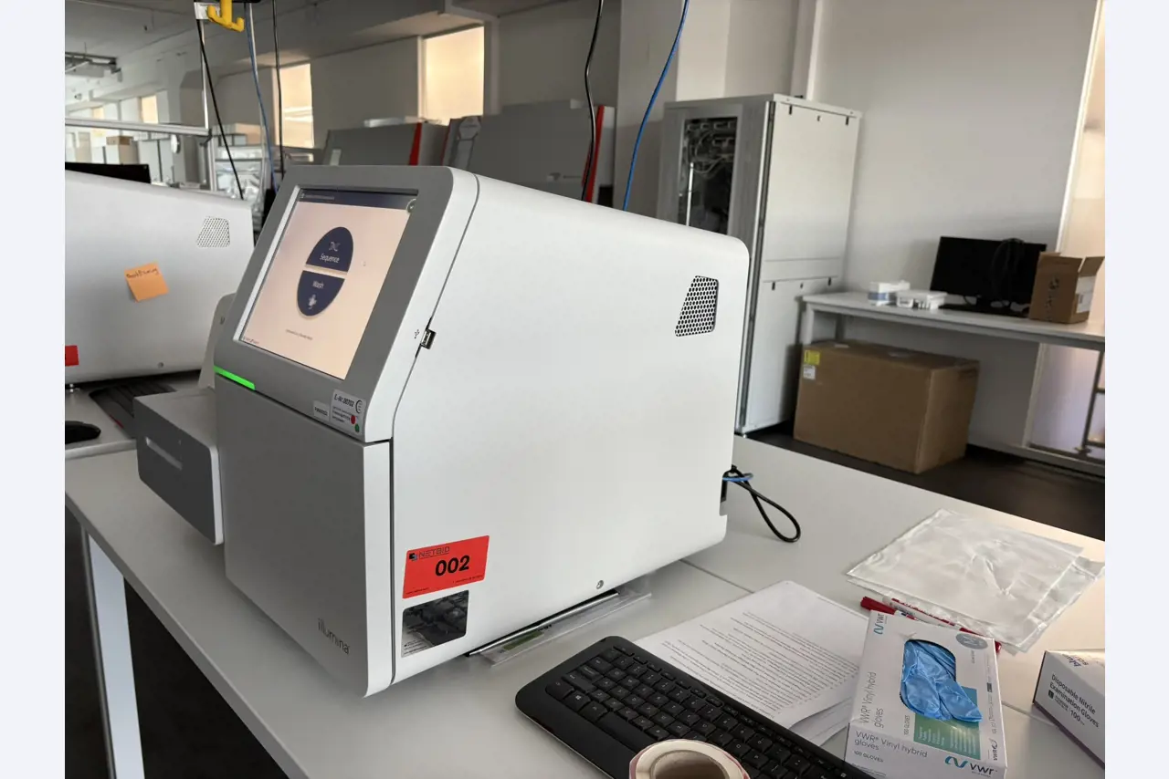 High-quality laboratory and analysis equipment-2