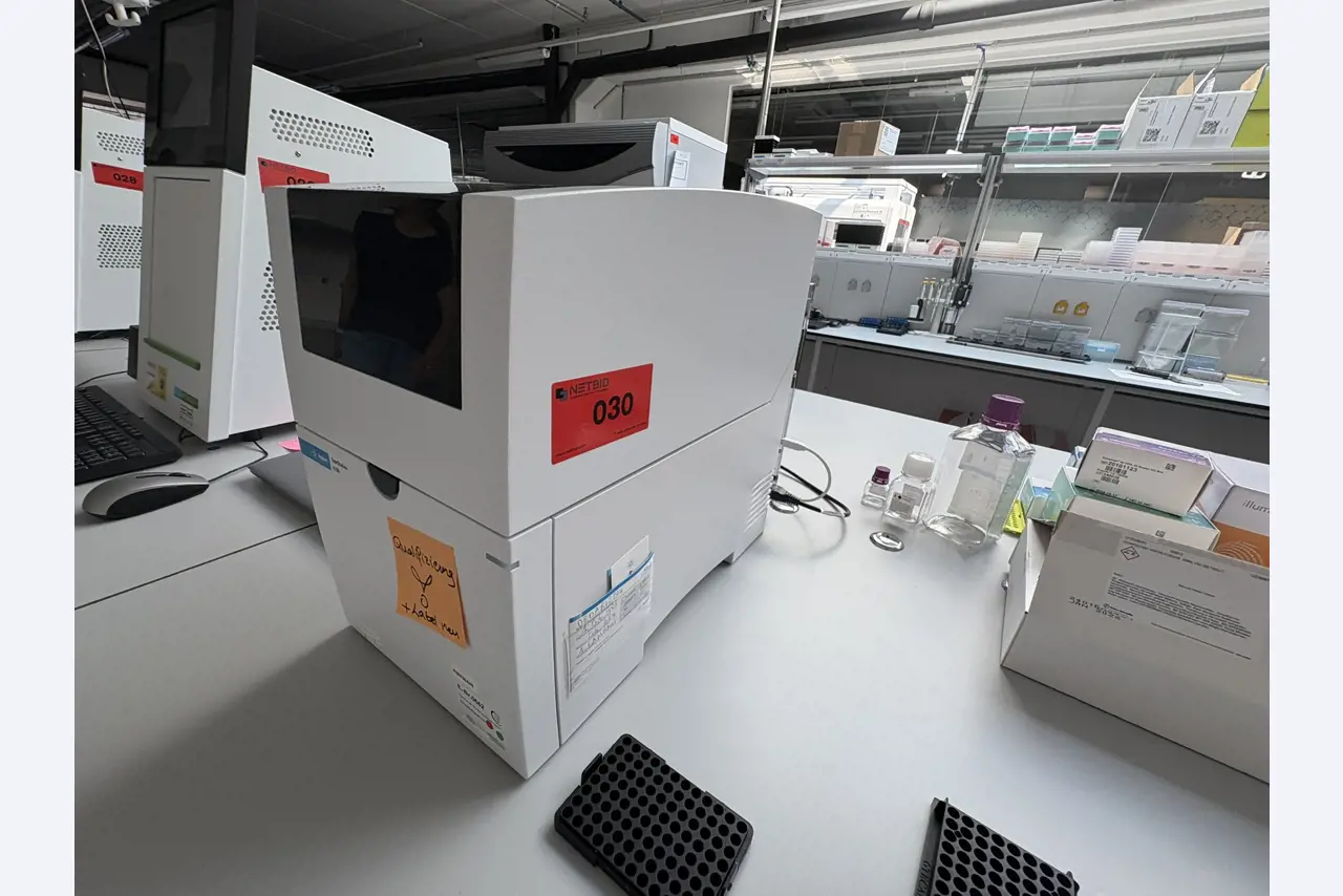 High-quality laboratory and analysis equipment-1