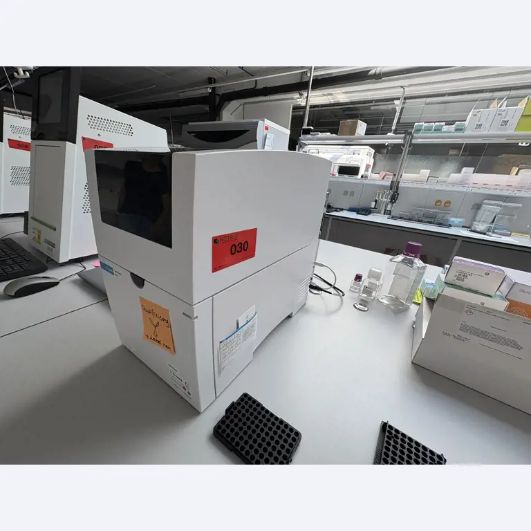 High-quality laboratory and analysis equipment-1