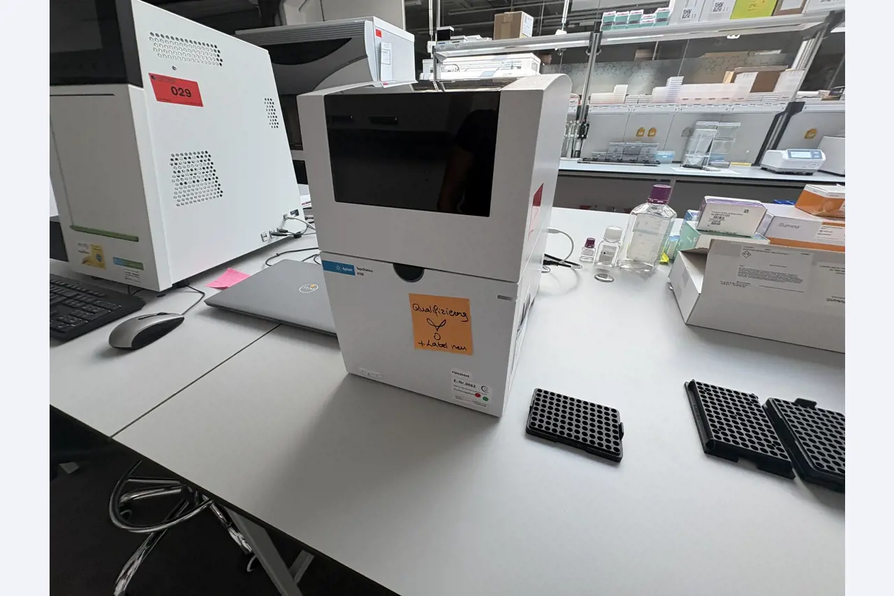 High-quality laboratory and analysis equipment-2