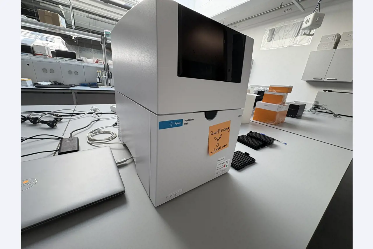 High-quality laboratory and analysis equipment-3
