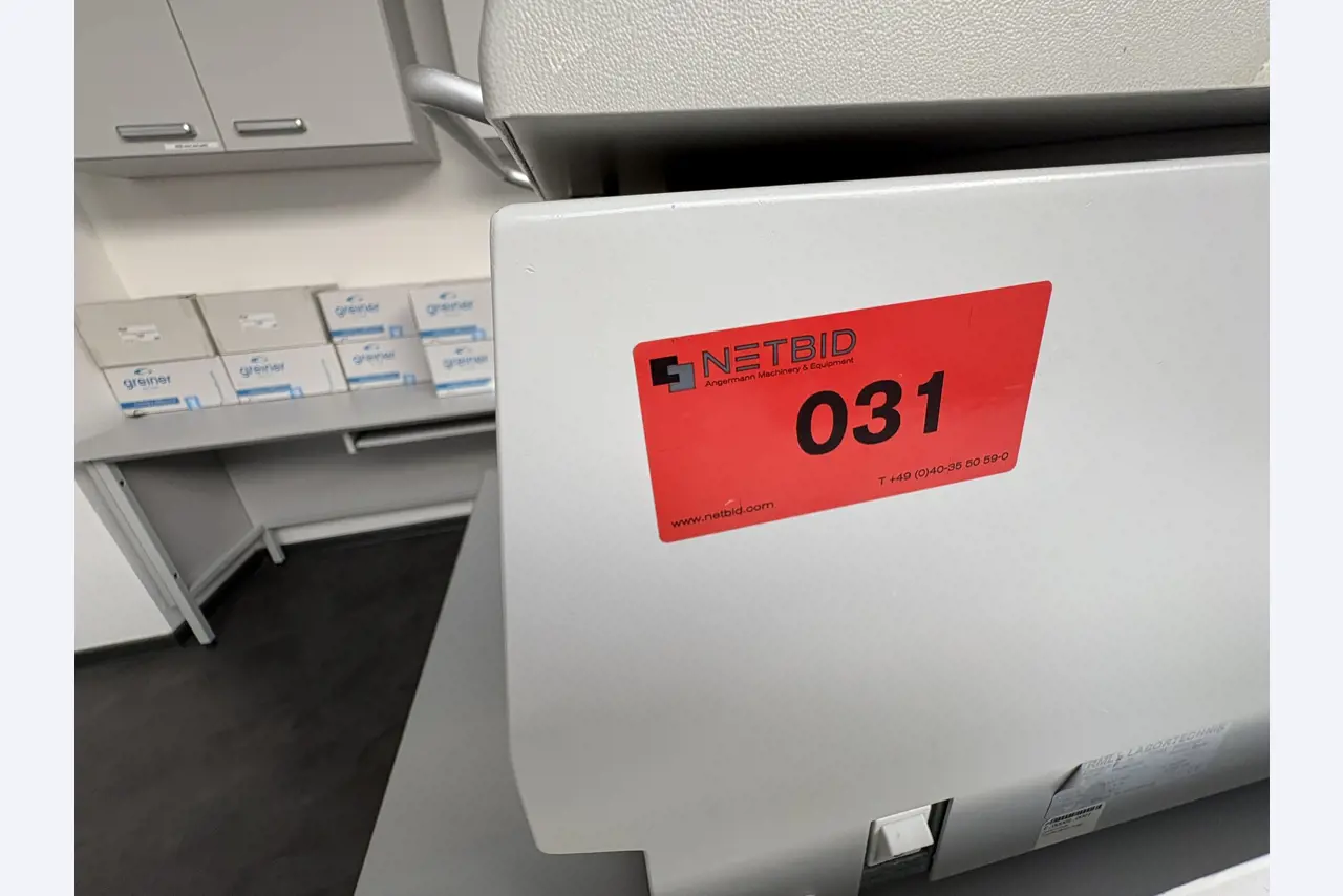 High-quality laboratory and analysis equipment-1