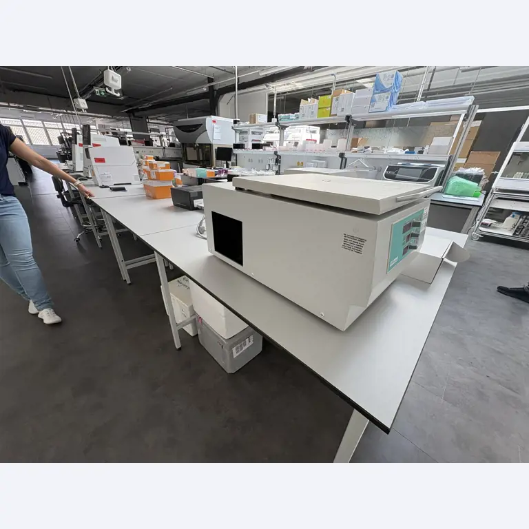 High-quality laboratory and analysis equipment-3