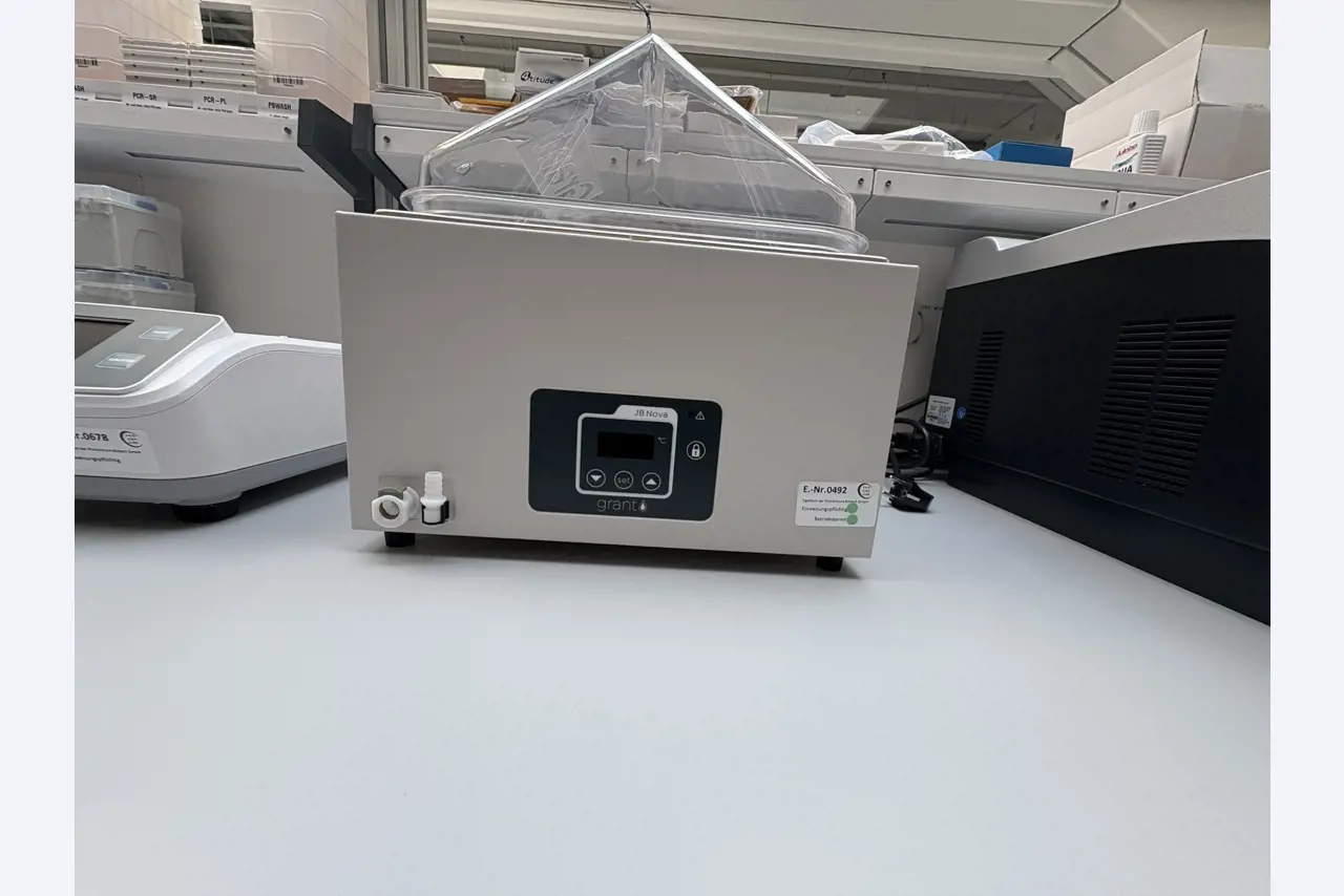 High-quality laboratory and analysis equipment-3