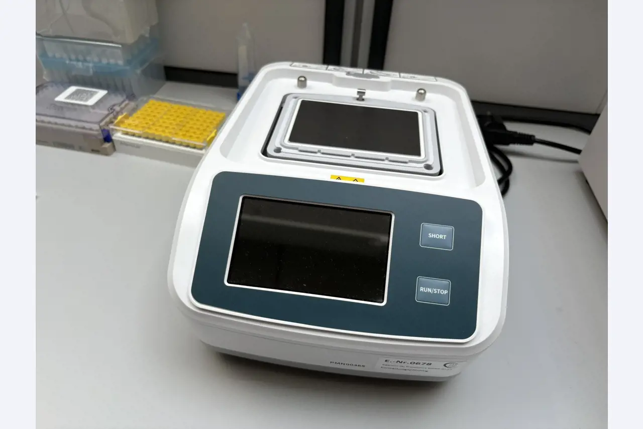 High-quality laboratory and analysis equipment-2