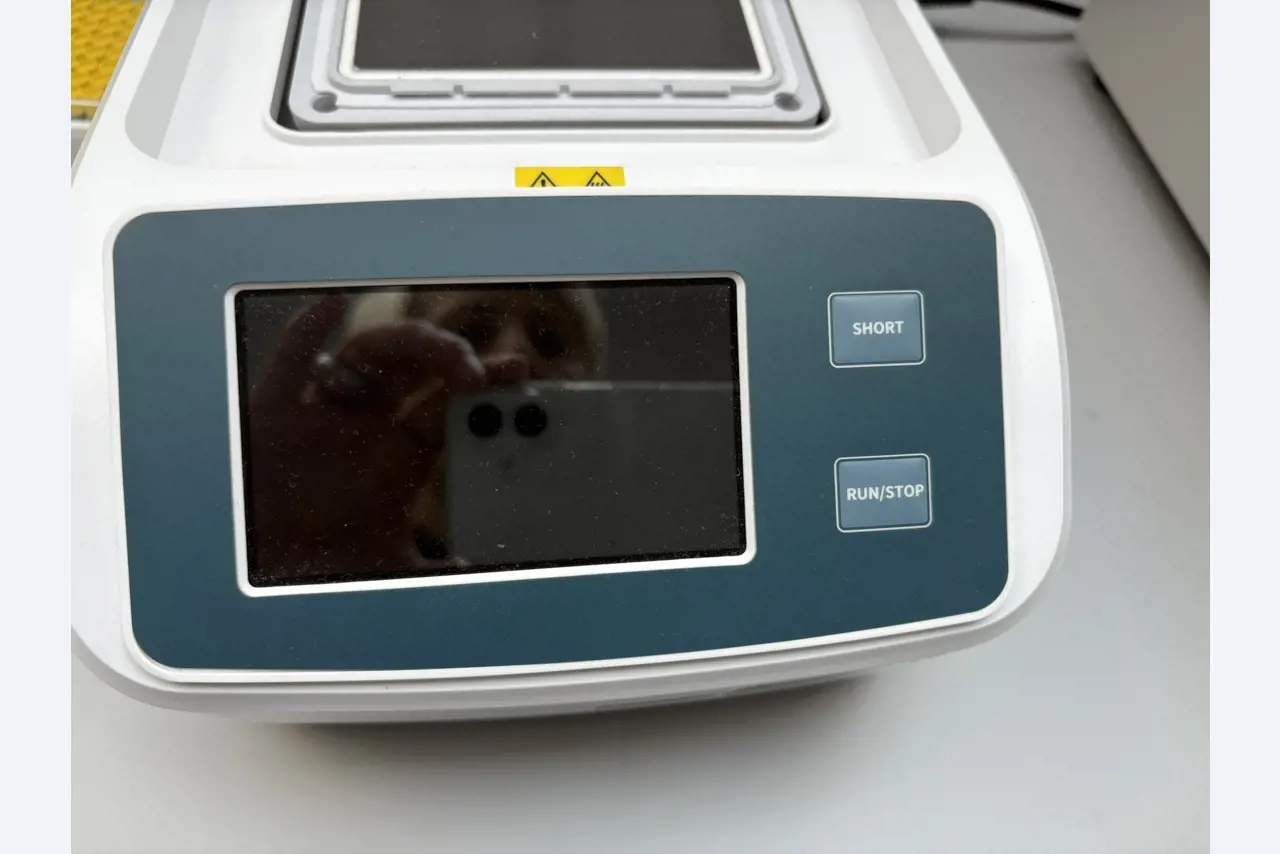 High-quality laboratory and analysis equipment-4