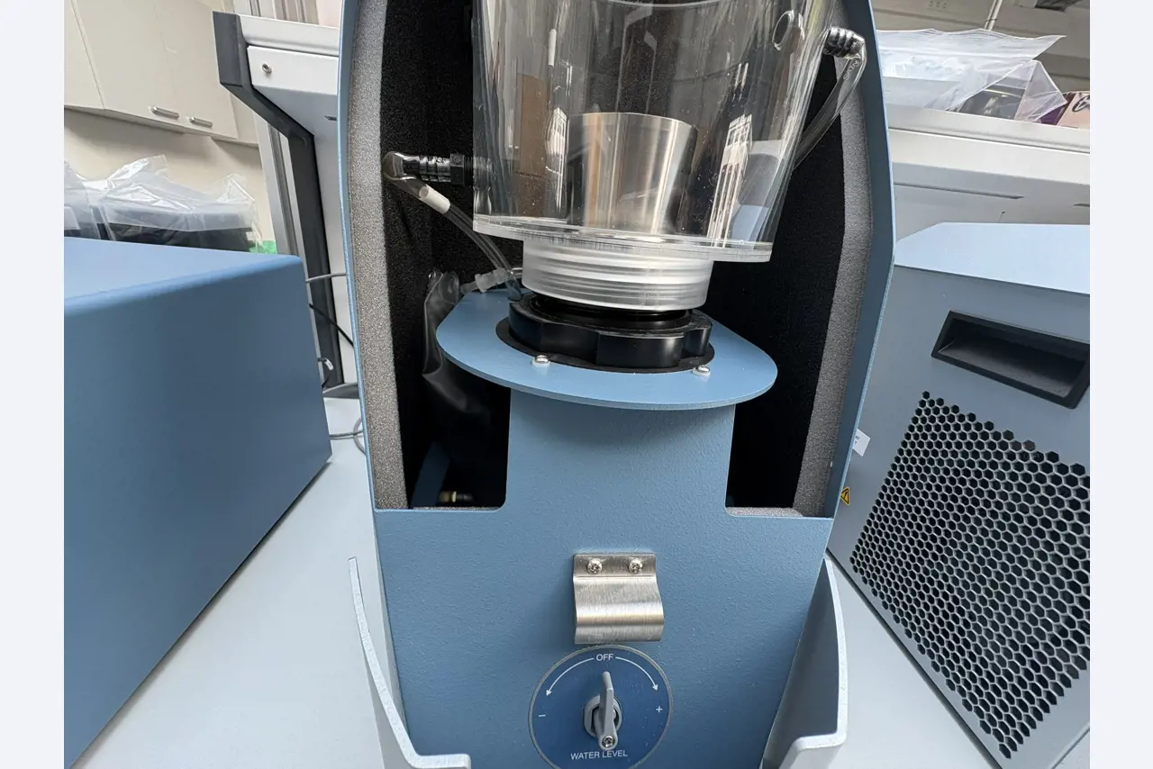 High-quality laboratory and analysis equipment-10