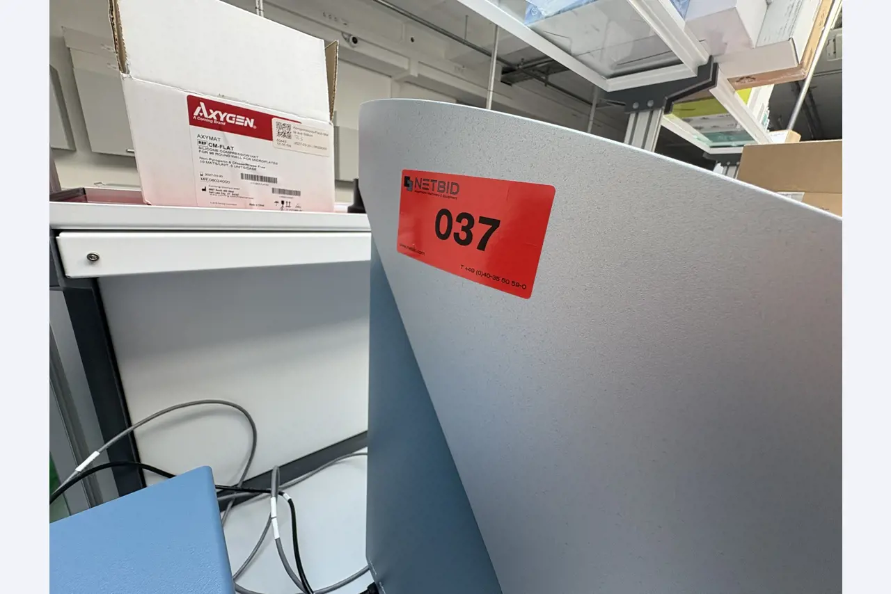 High-quality laboratory and analysis equipment-1