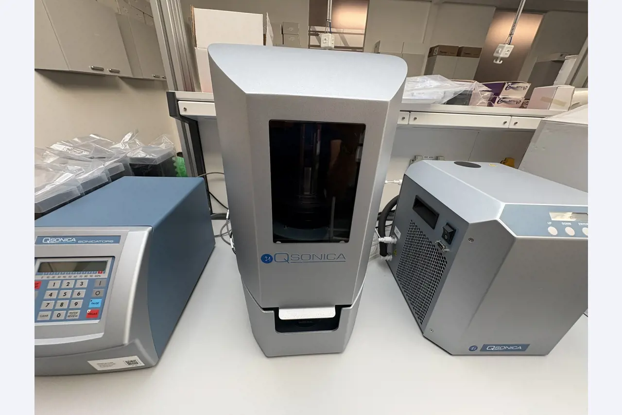 High-quality laboratory and analysis equipment-6