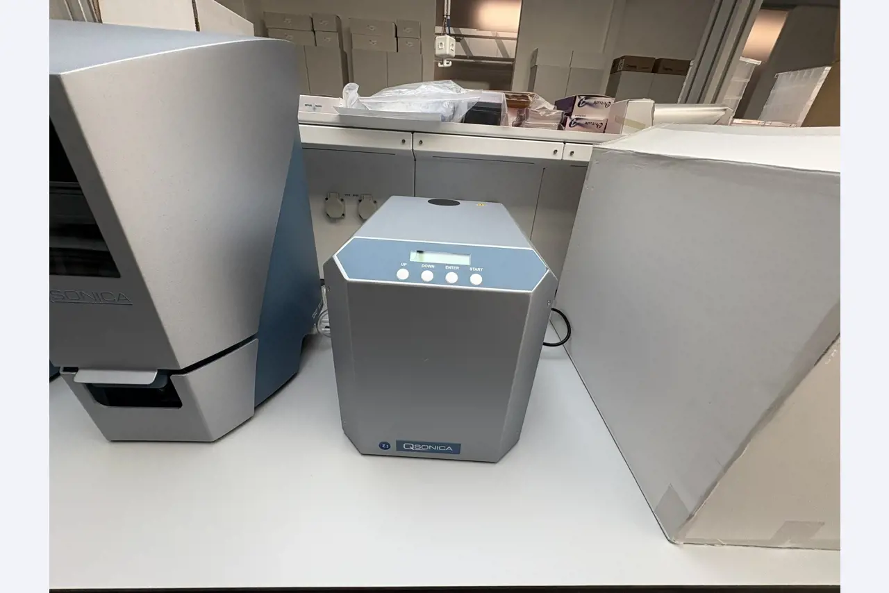 High-quality laboratory and analysis equipment-7