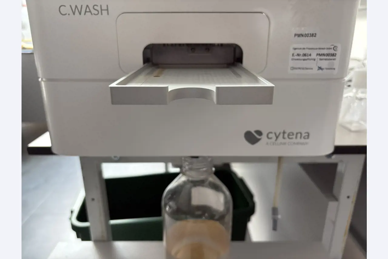 High-quality laboratory and analysis equipment-5