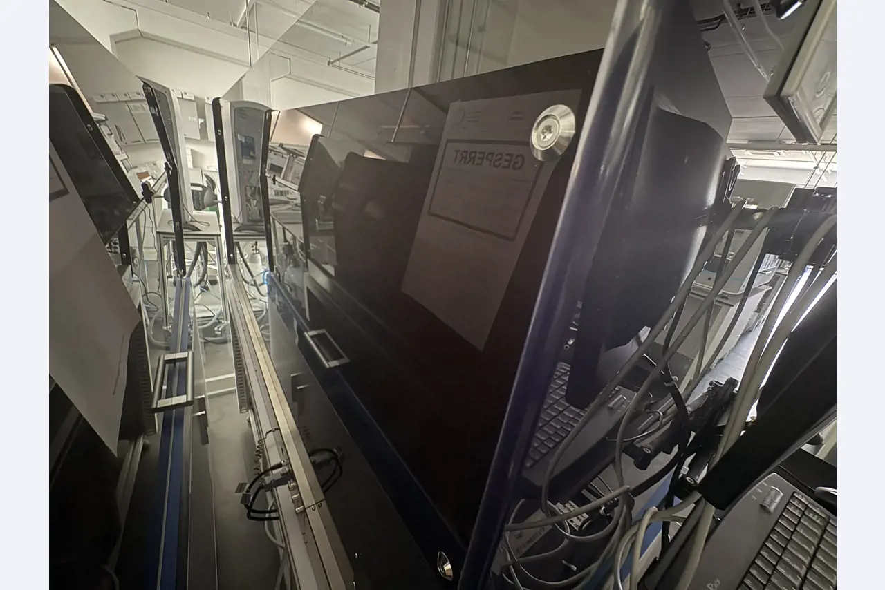 High-quality laboratory and analysis equipment-8