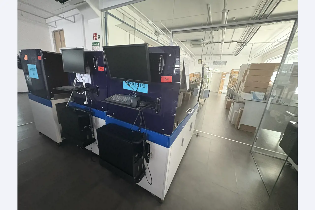 High-quality laboratory and analysis equipment-2