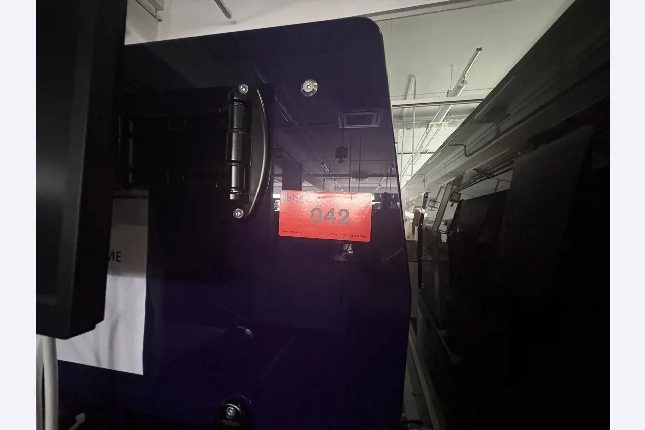 High-quality laboratory and analysis equipment-1
