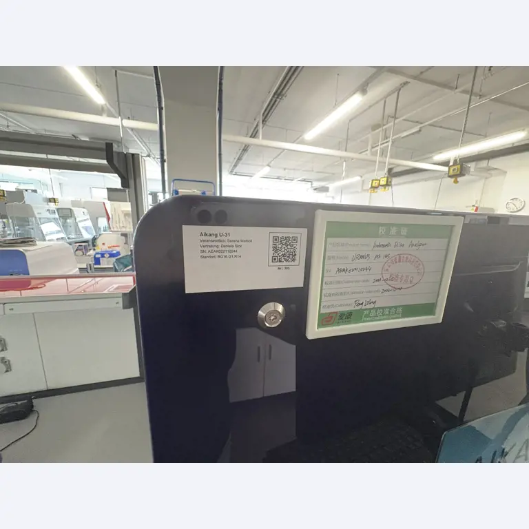 Vysoce kvalitní laboratorní a analytické vybavení-9