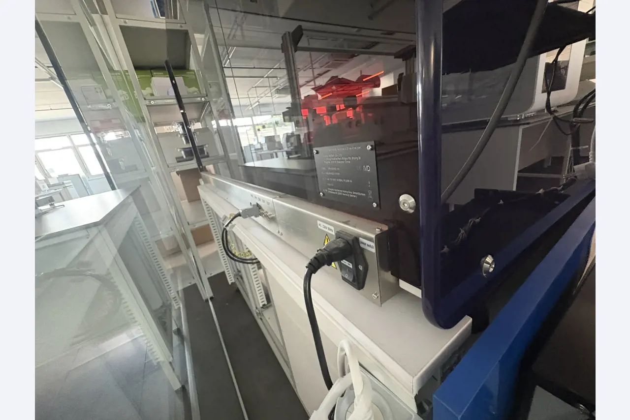 High-quality laboratory and analysis equipment-6