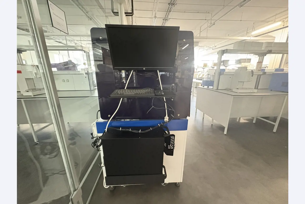 High-quality laboratory and analysis equipment-7