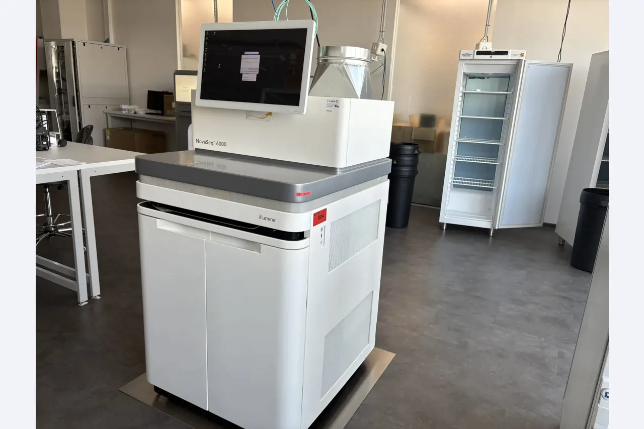 Visokokakovostna laboratorijska in analitska oprema-2