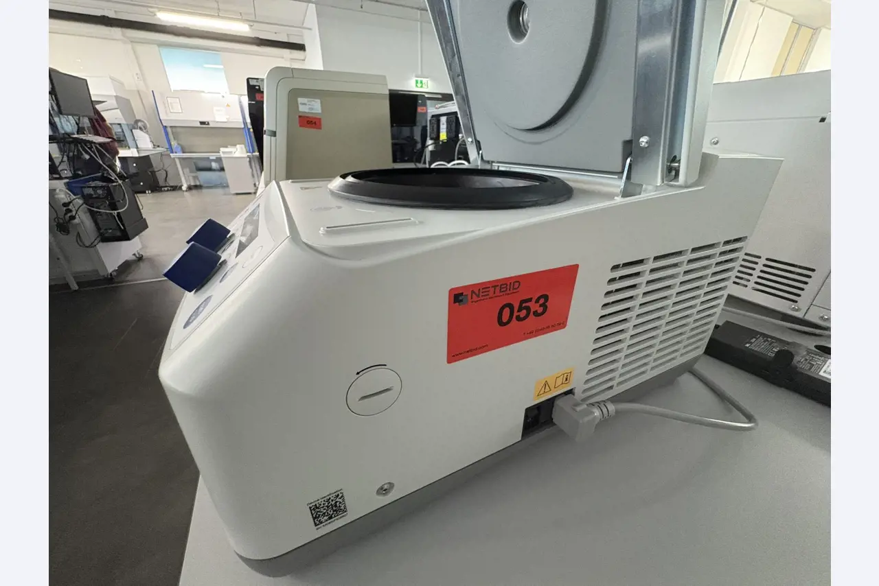 High-quality laboratory and analysis equipment-1