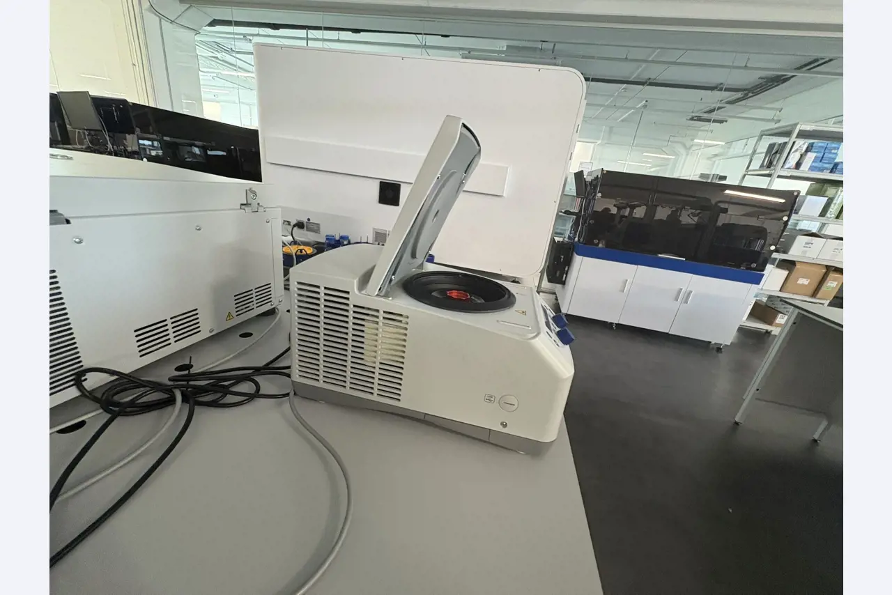 High-quality laboratory and analysis equipment-4