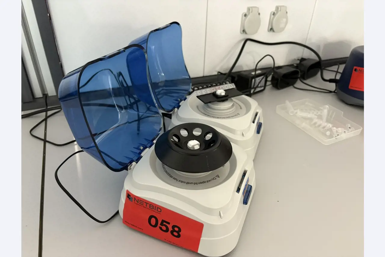 High-quality laboratory and analysis equipment-1