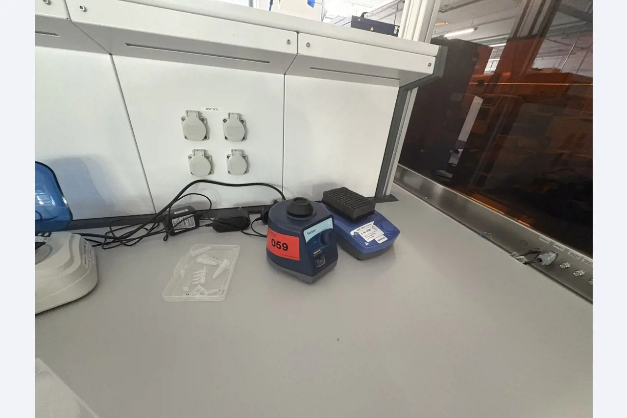 High-quality laboratory and analysis equipment-2