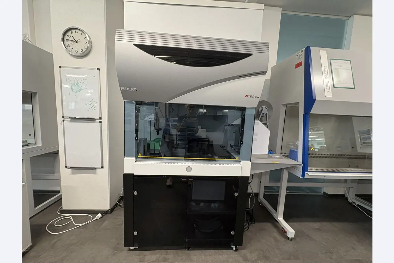 High-quality laboratory and analysis equipment-3
