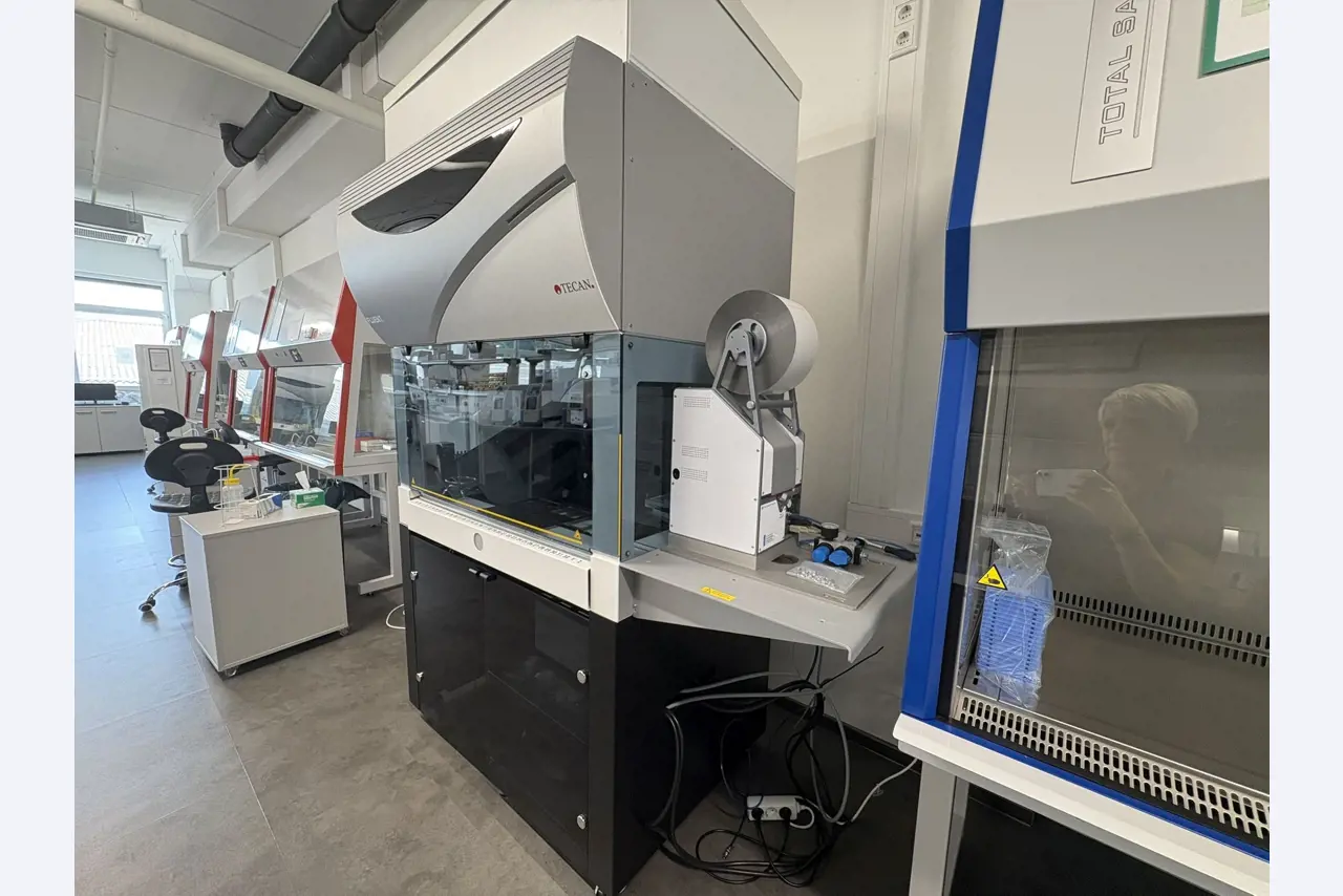 High-quality laboratory and analysis equipment-4