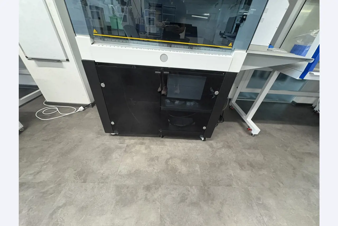 High-quality laboratory and analysis equipment-6