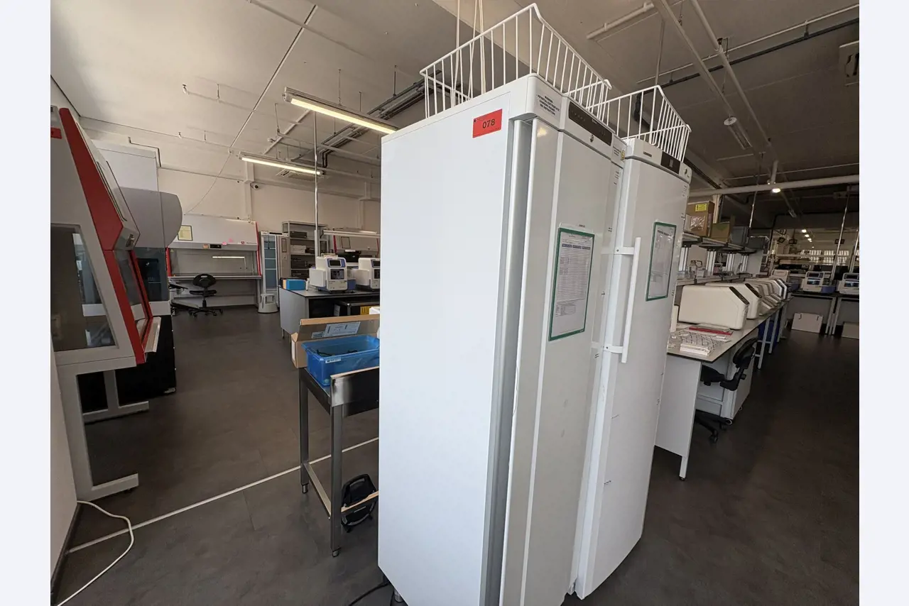 Hochwertige Labor- und Analysegeräte-2