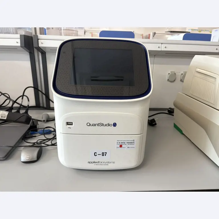 High-quality laboratory and analysis equipment-3