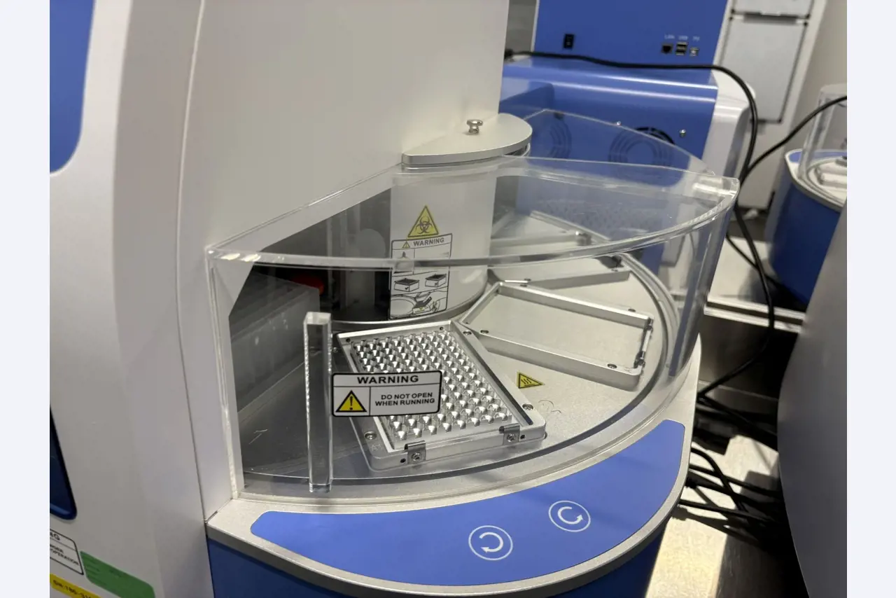 High-quality laboratory and analysis equipment-7