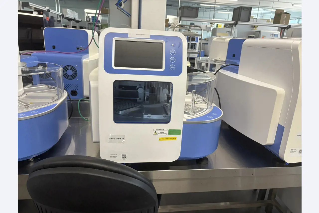 High-quality laboratory and analysis equipment-3