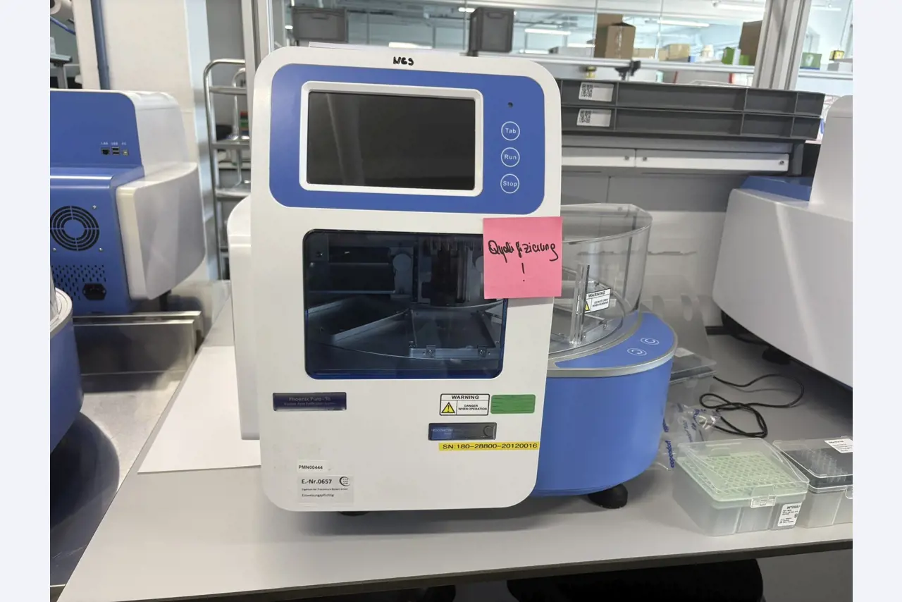 High-quality laboratory and analysis equipment-5