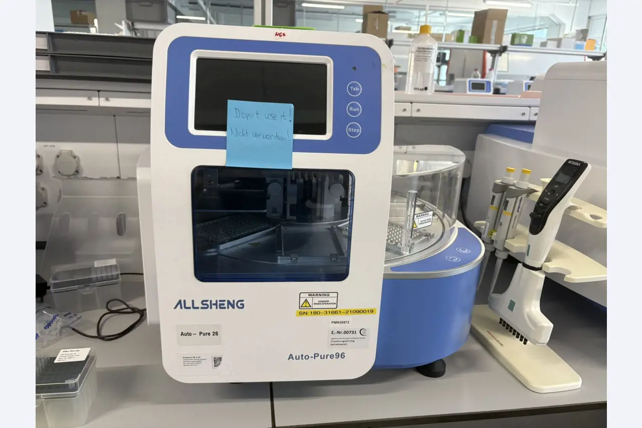 High-quality laboratory and analysis equipment-6