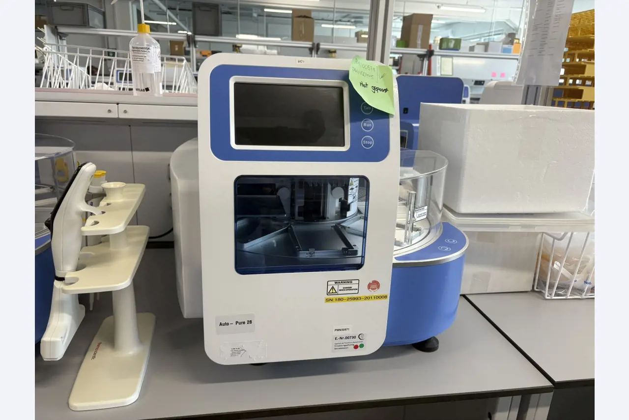 High-quality laboratory and analysis equipment-7
