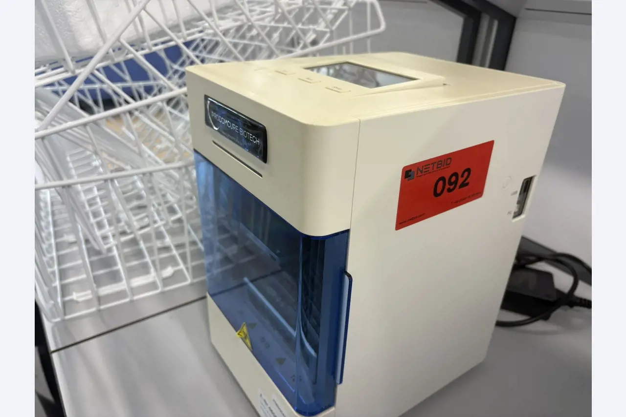 High-quality laboratory and analysis equipment-1