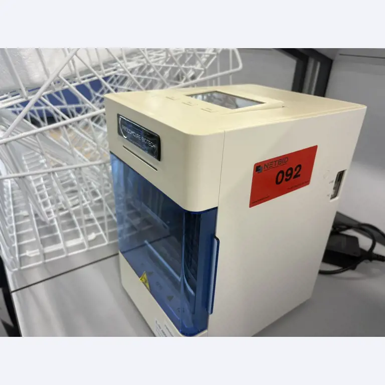 High-quality laboratory and analysis equipment-1