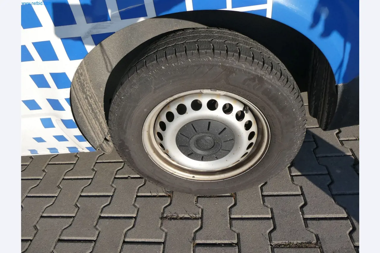 BGA und Warenvorräte wie Konferenztischsystem und Medientechnik -14